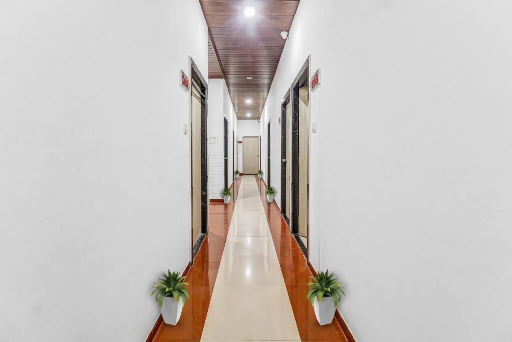 Fabhotel Kailash Park Mumbai Exterior photo